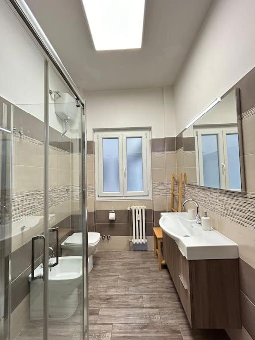 Lägenhet Prella House 50 Mt Da Metro B Jonio *