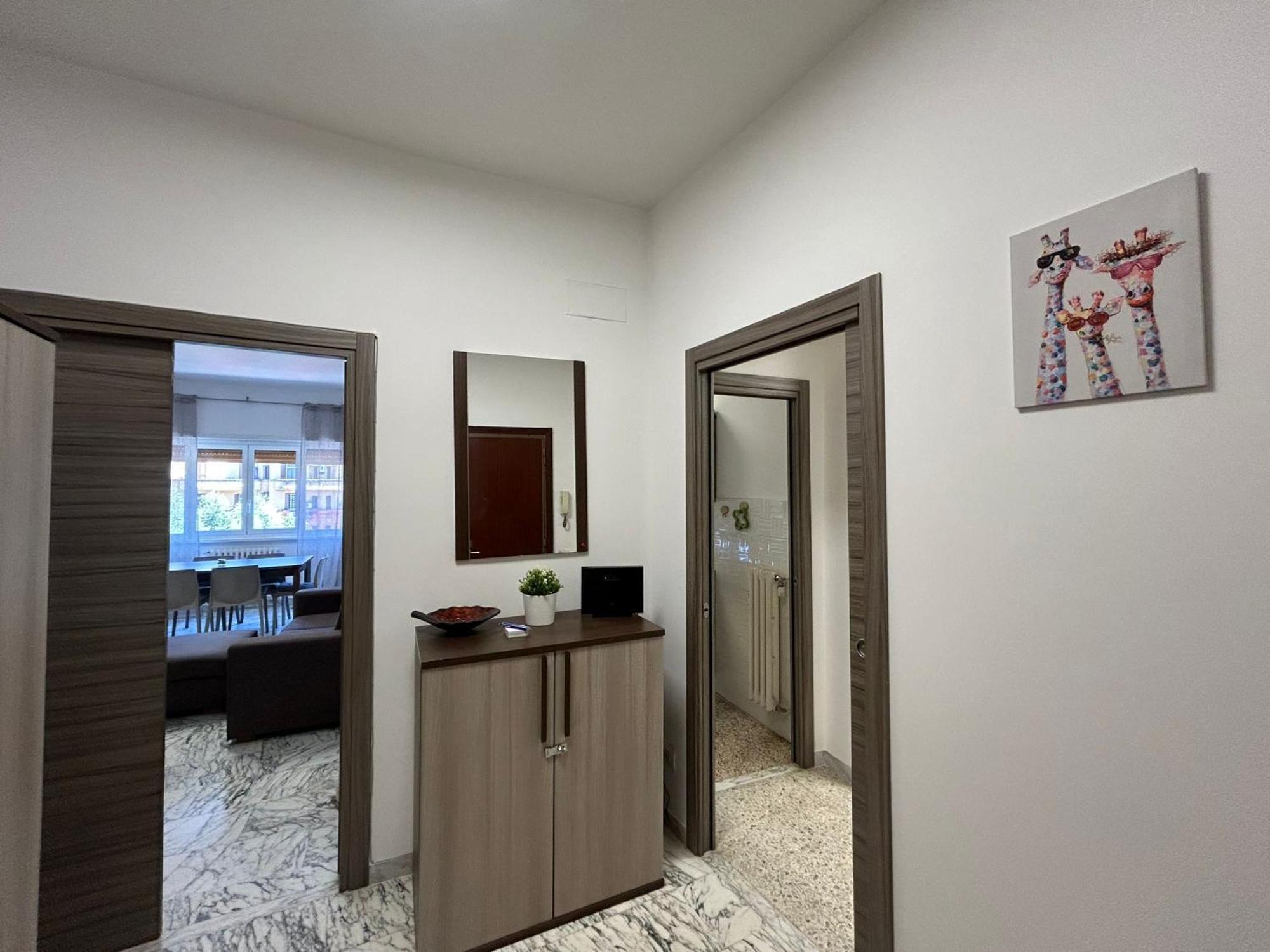 Lägenhet Prella House 50 Mt Da Metro B Jonio Rom
